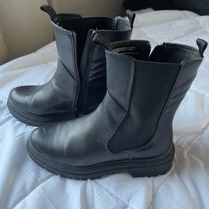 Target combat boots